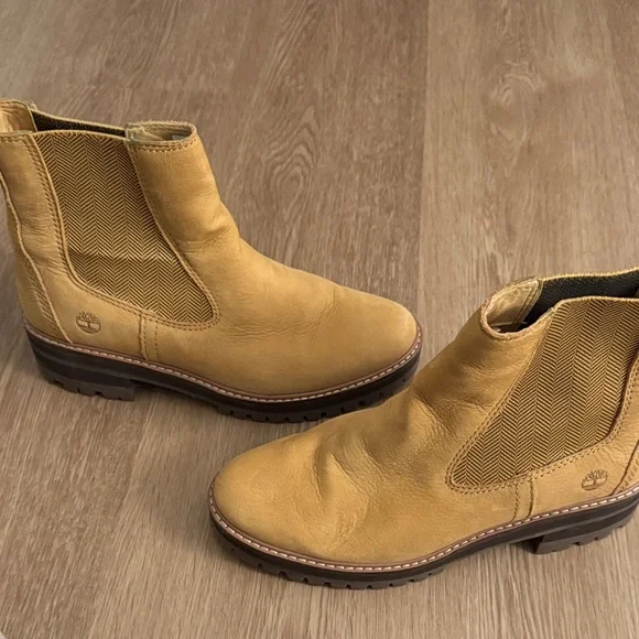 Timberland Mustard Slip-On Boots - Picture 4 of 4